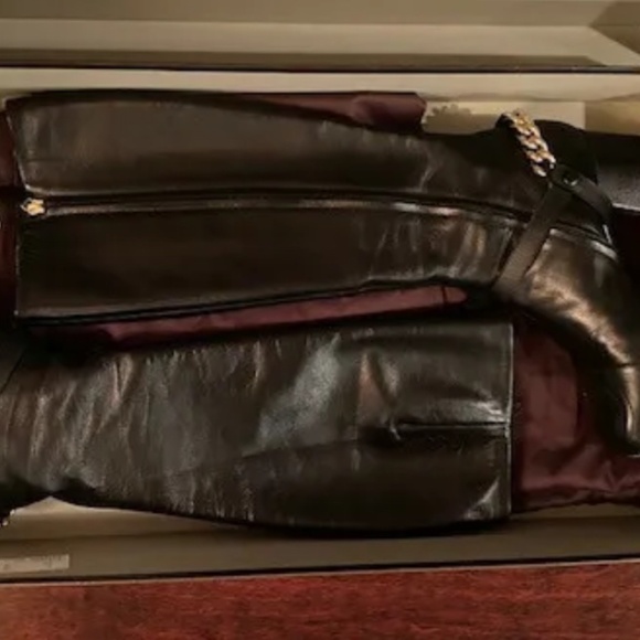 Gucci Knee High Boot with Gold Chain & Logo Detail Size 35.5 (Box NOT Included) - Picture 11 of 16